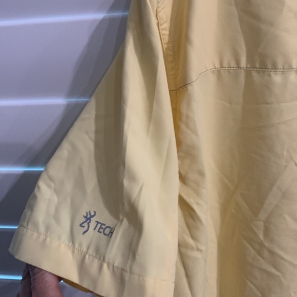 BROWNING Men's yellow Button-Up Shirt
Short Sleeve Shirt - Picture 8 of 8